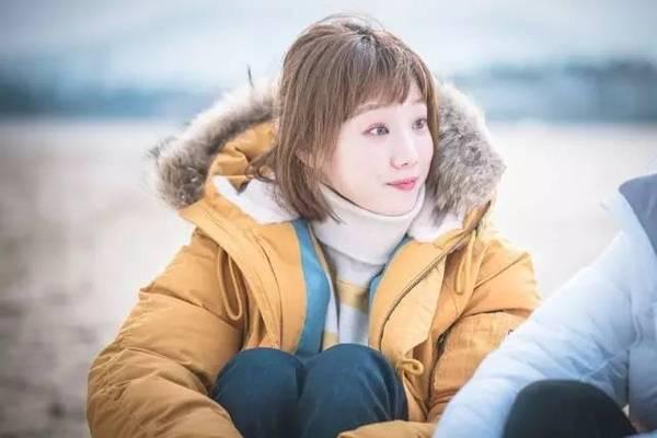 老人带孩子和年轻人带孩子有什么不同？你更看好哪个？游戏画面